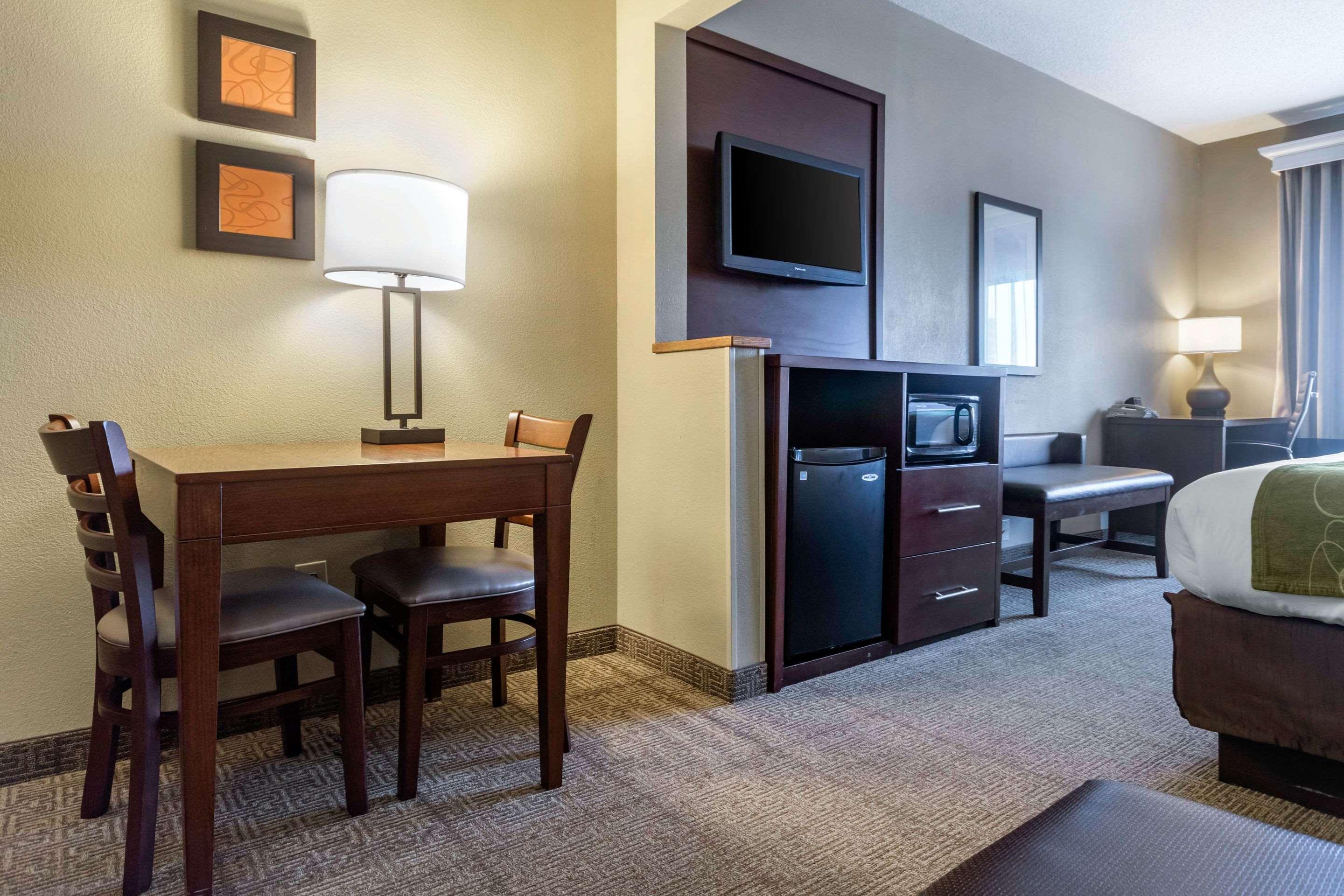 Comfort Suites Keeneland Lexington Ngoại thất bức ảnh