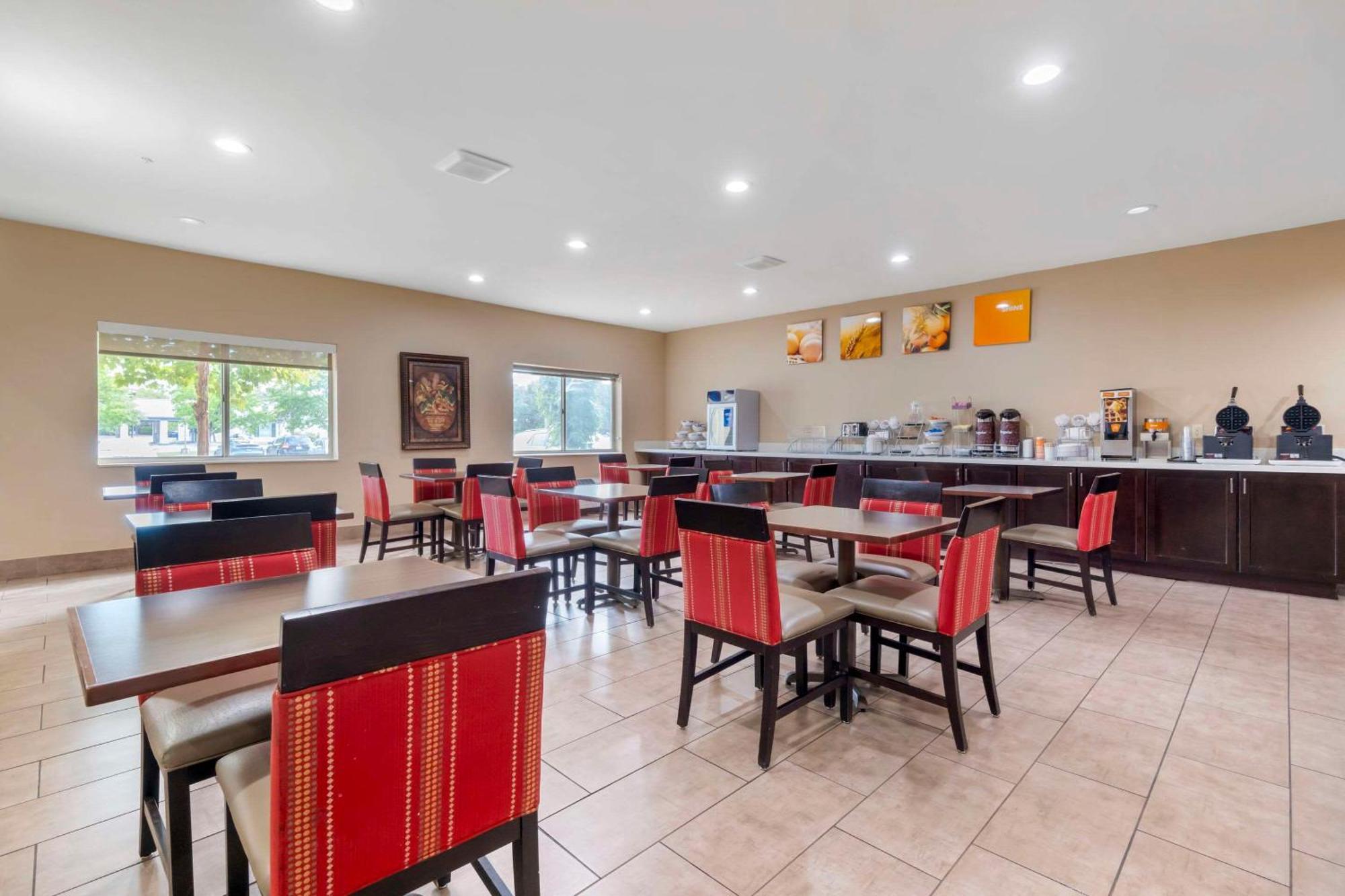 Comfort Suites Keeneland Lexington Ngoại thất bức ảnh