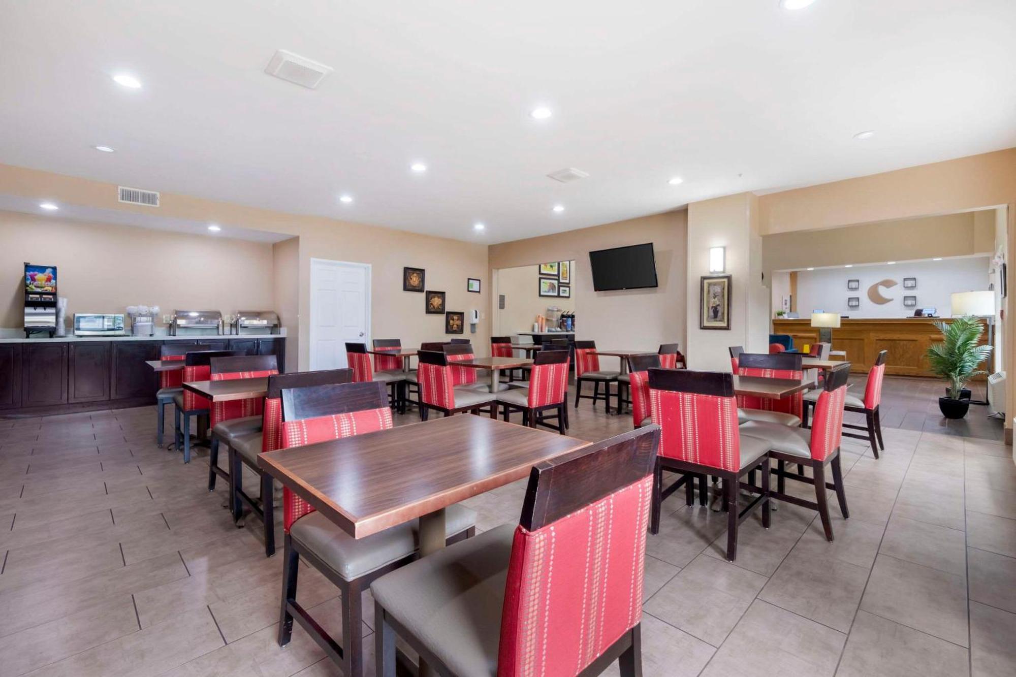Comfort Suites Keeneland Lexington Ngoại thất bức ảnh