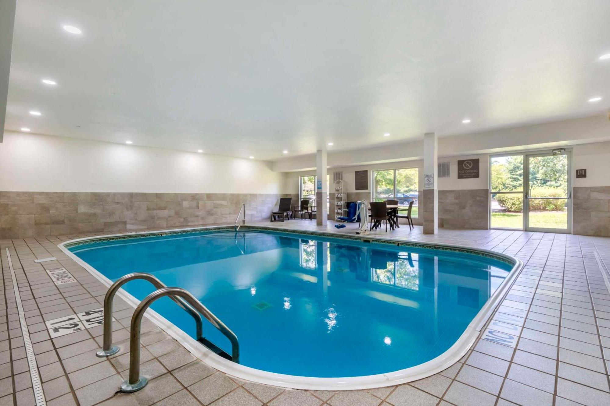 Comfort Suites Keeneland Lexington Ngoại thất bức ảnh