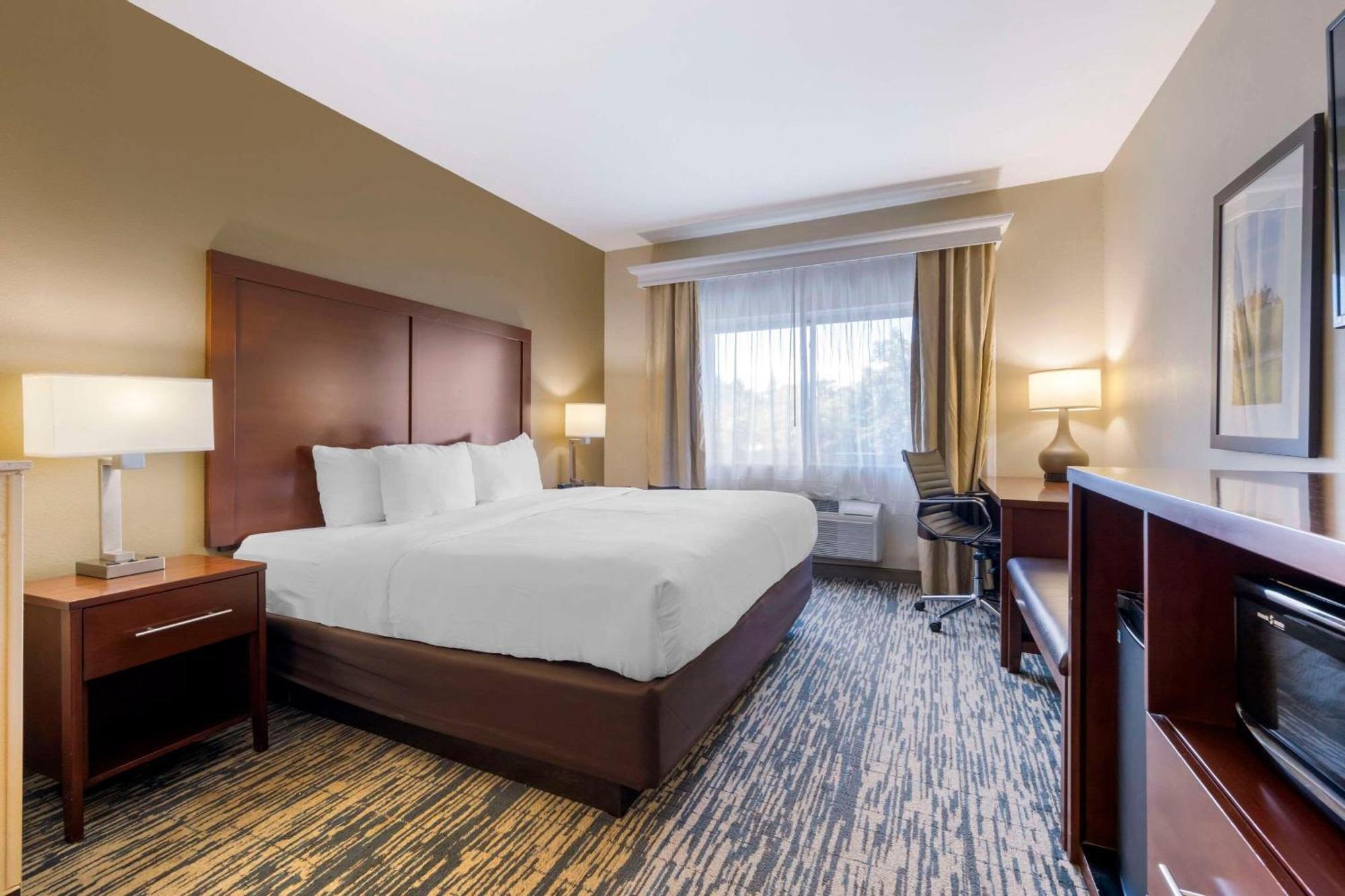 Comfort Suites Keeneland Lexington Ngoại thất bức ảnh